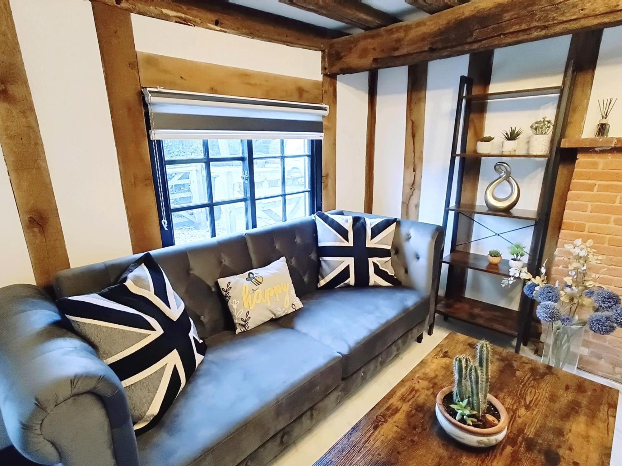Stansted Airport Apartment Bishop's Stortford